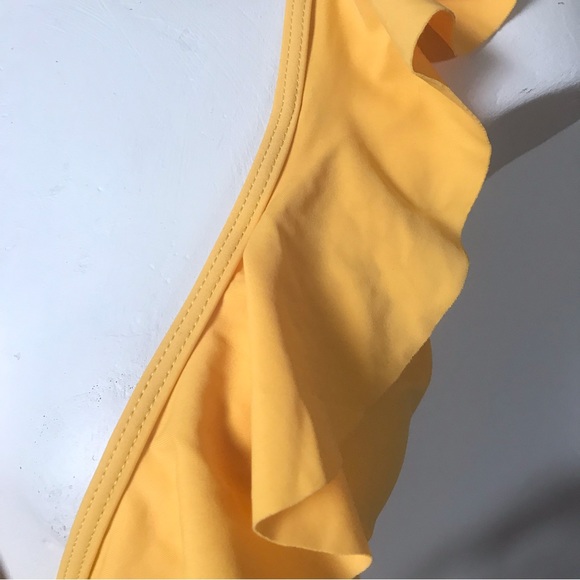 NWOT One Piece Cupshe Bathing Suit - Size M - Picture 3 of 10